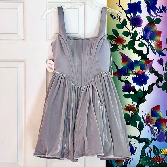 ๐บ๐HP๐๐บ NWT Staud Landscape Mini Dress Silver - Picture 12 of 16